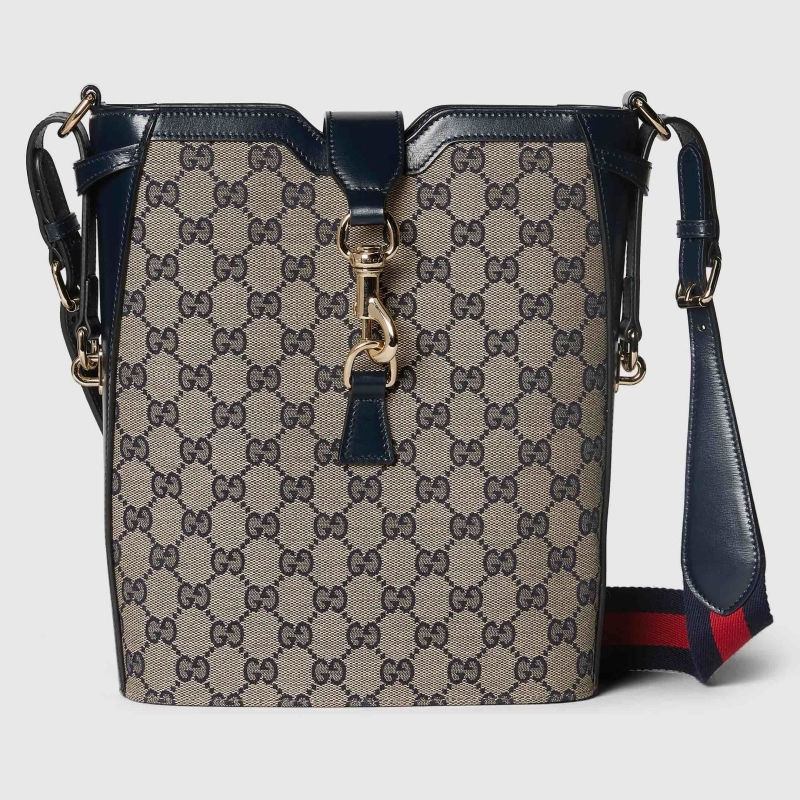 G*u*i bucket bags
